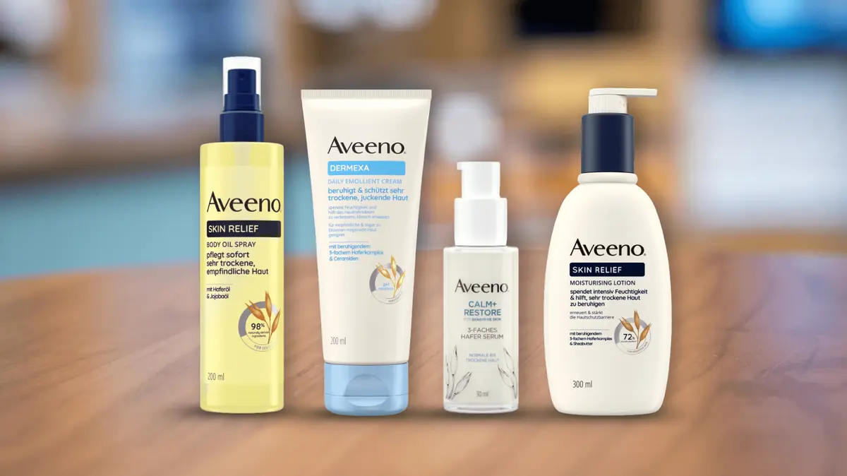 Apothekenkulisse mit Produktbeispielen aus der Kosmetiklinie von Aveeno®.