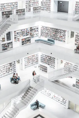 Stuttgarter Stadtbibliothek, Aufnahme innen