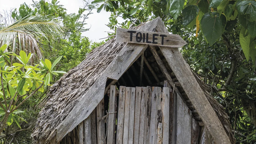 Toilettenhäuschen aus Holz