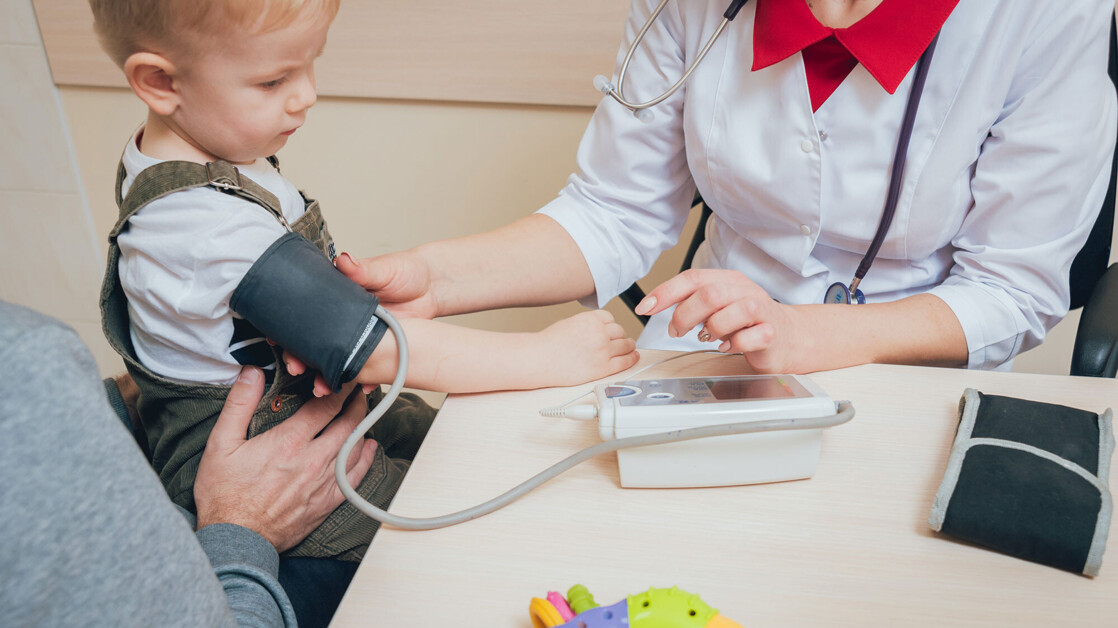Blutdruck Bei Kindern 8 Jahre Blutdruck messen bei Kindern: So geht’s - PTAheute