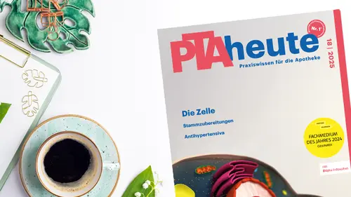 Cover PTAheute 10/2025 auf Tisch