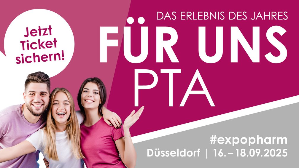 Ein lächelnder junger Mann und zwei lächelnde junge Frauen mit dem Slogan "Das Erlebnis des Jahres für uns PTA" expopharm Düsseldorf