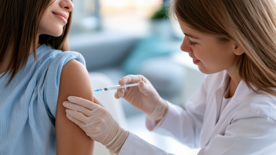 Pharmacy technicians allowed to administer vaccinations: Requirements ...