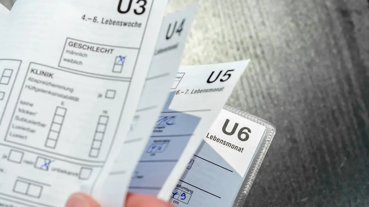 aufgeschlagenes U-Untersuchungsheft