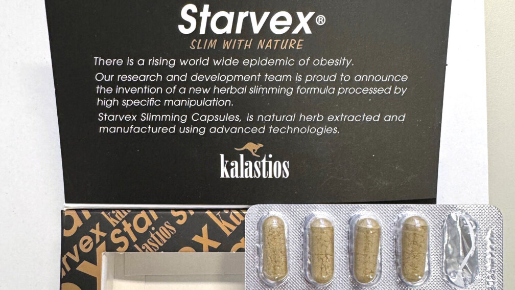 Verpackung Starvex, Blister mit Kapseln liegt davor